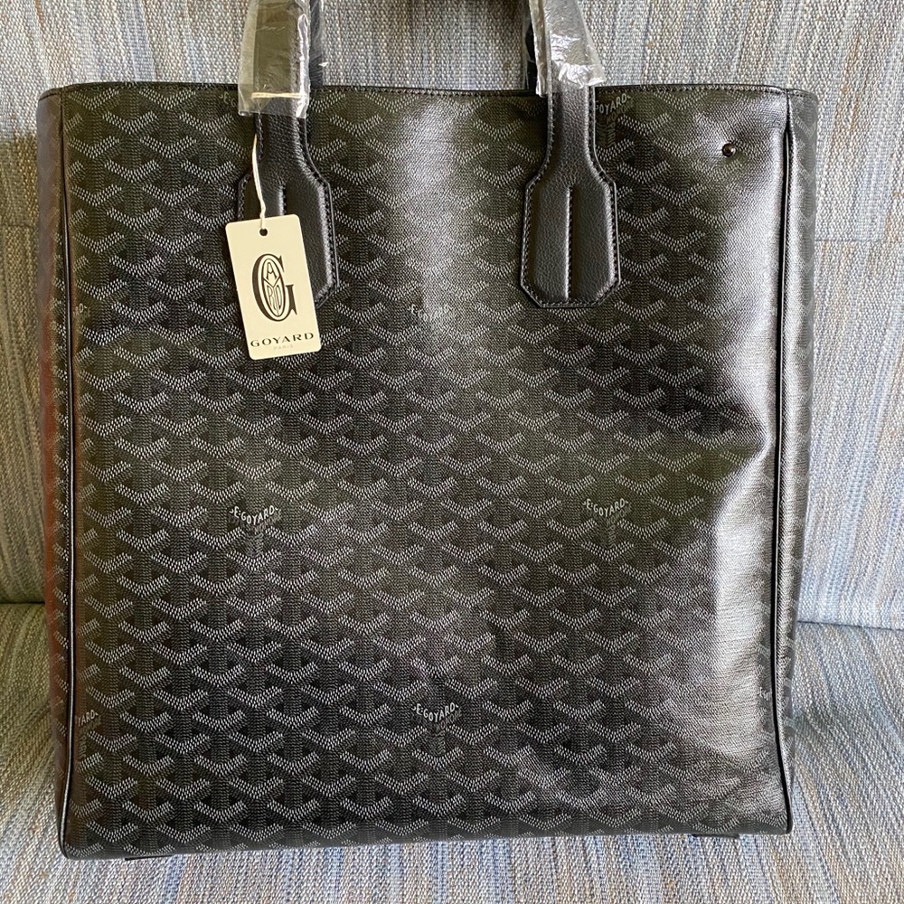 1/50 Limited Edition Goyard Voltaire